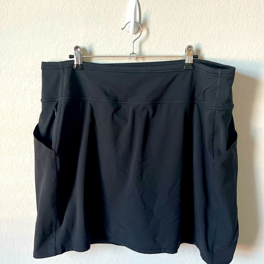 Athleta action skort in dobby